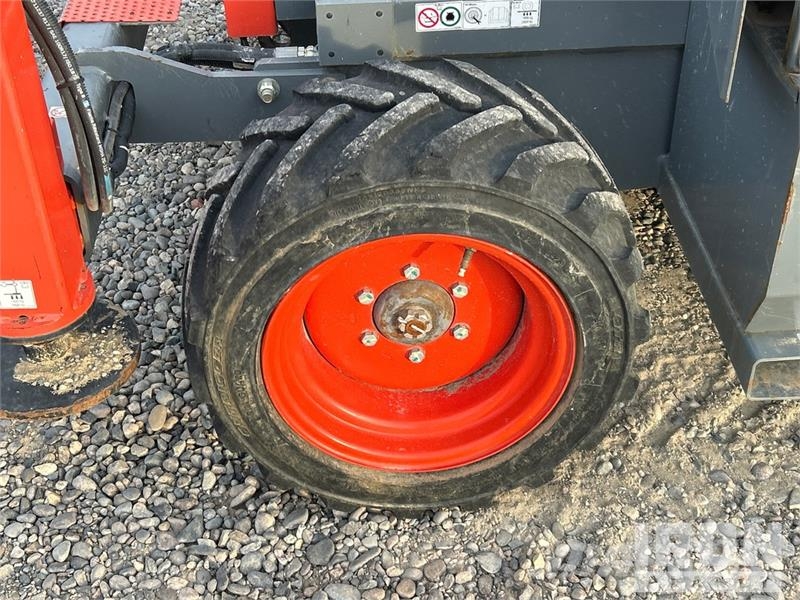 SkyJack 6826RT 4x4 Dual Fuel Scissor Lift Škarjaste dvižne ploščadi
