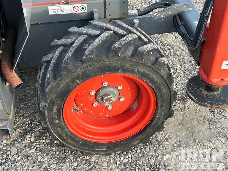 SkyJack 6826RT 4x4 Dual Fuel Scissor Lift Škarjaste dvižne ploščadi