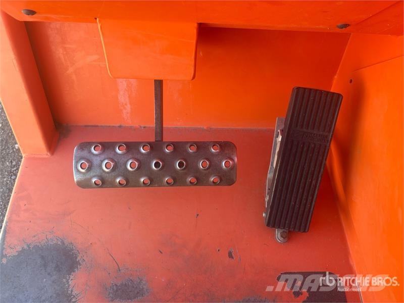 SkyJack 8042 Telehandler Teleskopiskie manipulatori