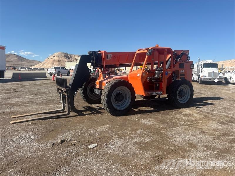 SkyJack 8042 Telehandler Teleskopiskie manipulatori