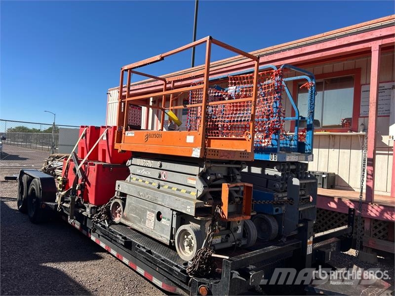 SkyJack Scissor Lift Makazaste platforme