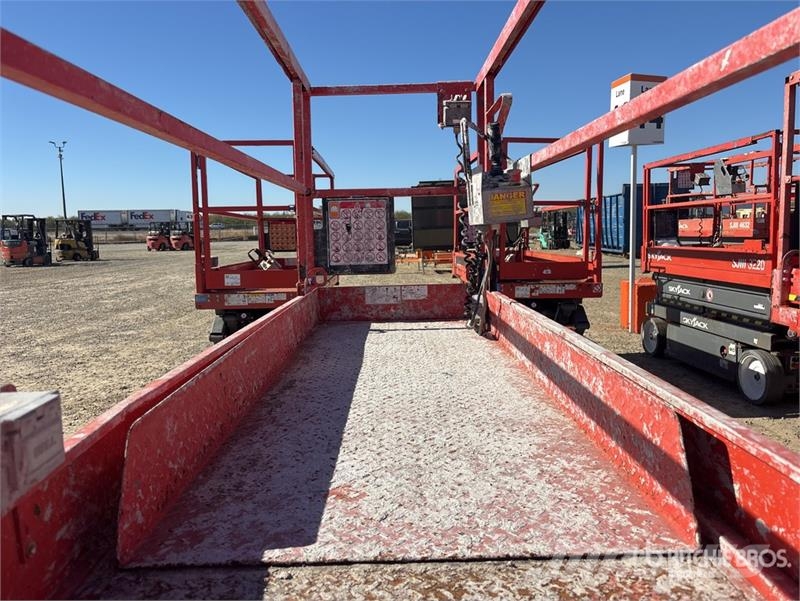 SkyJack SIII 3220 Electric Scissor Lift Scissor lifts