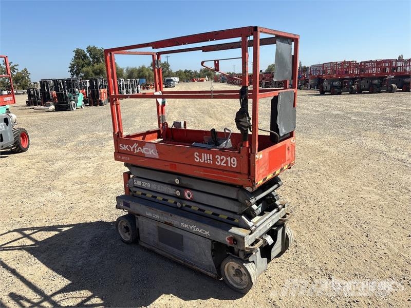SkyJack SJ 3219 Electric Scissor Lift Škarjaste dvižne ploščadi