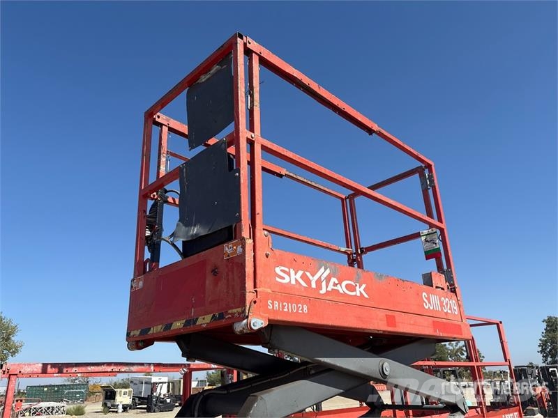 SkyJack SJ 3219 Electric Scissor Lift Škarjaste dvižne ploščadi