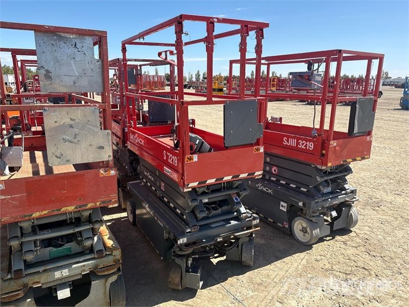 SkyJack SJ 3219 Electric Scissor Lift Škaraste platforme
