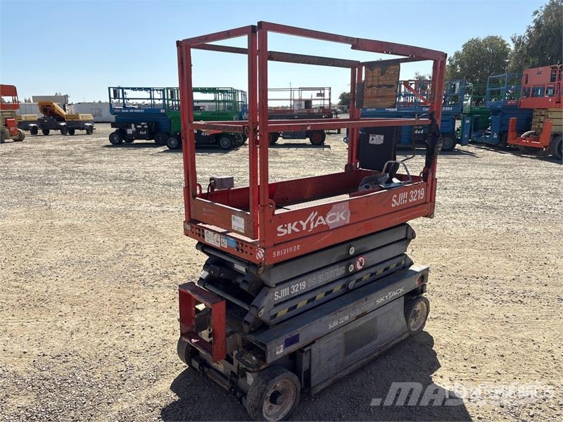 SkyJack SJ 3219 Electric Scissor Lift Škarjaste dvižne ploščadi
