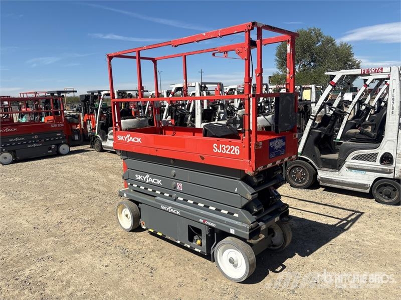 SkyJack SJ 3226 Electric Scissor Lift Škaraste platforme