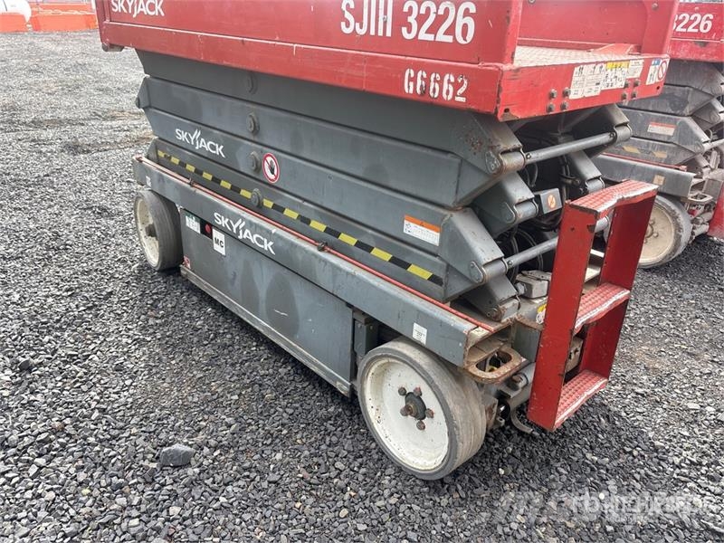 SkyJack SJ 3226 Electric Scissor Lift Käärtõstukid