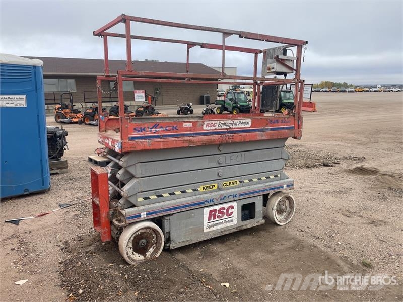 SkyJack SJ 3226 Scissor Lift Ollós emelők