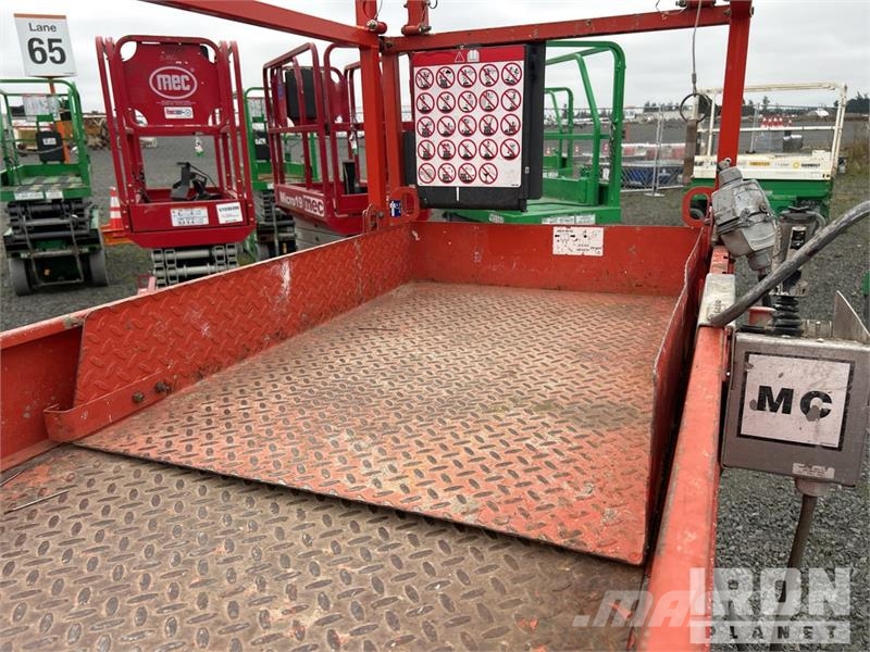 SkyJack SJ III 3226 Electric Scissor Lift 剪叉式升降机