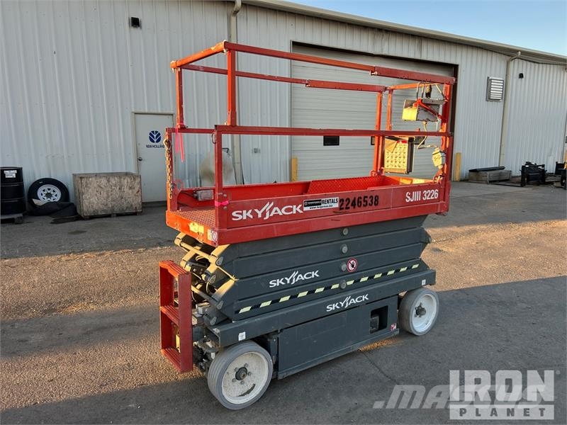 SkyJack SJ III 3226 Electric Scissor Lift Plataformas tijera