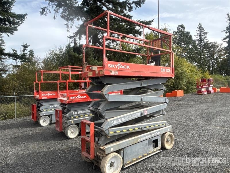 SkyJack SJ III 3226 Electric Scissor Lift Käärtõstukid
