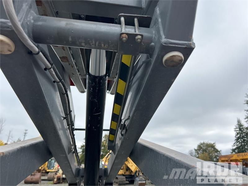 SkyJack SJ III 3226 Electric Scissor Lift 剪叉式升降机