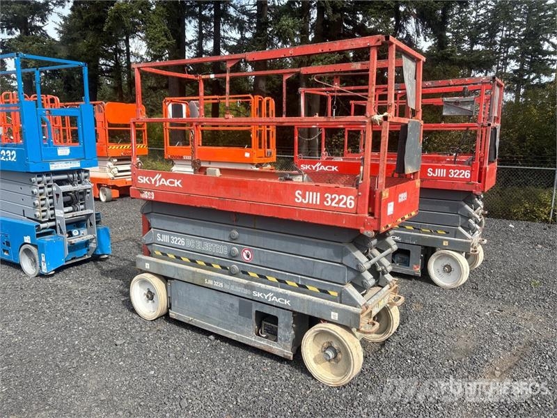 SkyJack SJ III 3226 Electric Scissor Lift Käärtõstukid