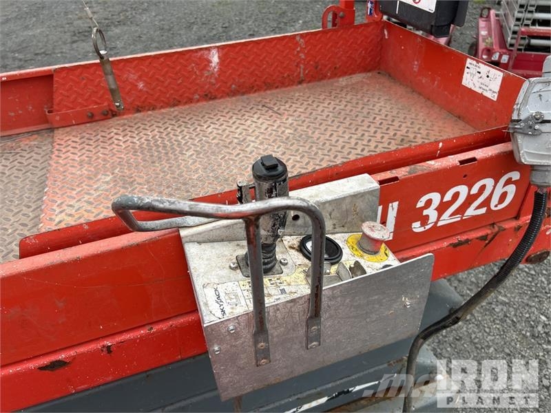 SkyJack SJ III 3226 Electric Scissor Lift 剪叉式升降机