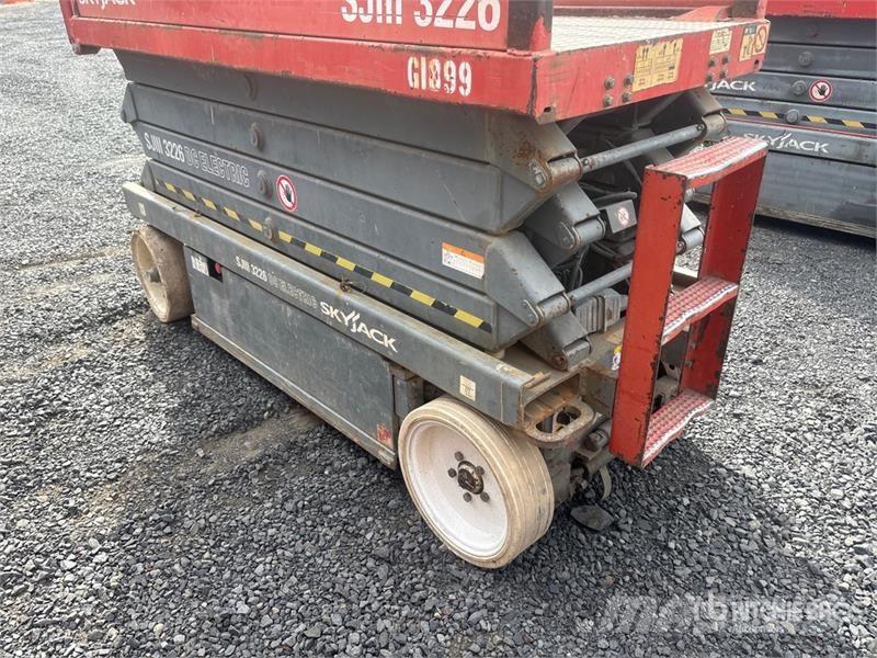 SkyJack SJ III 3226 Electric Scissor Lift Käärtõstukid