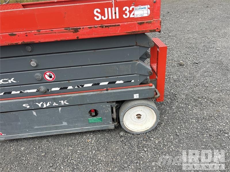 SkyJack SJ III 3226 Electric Scissor Lift 剪叉式升降机