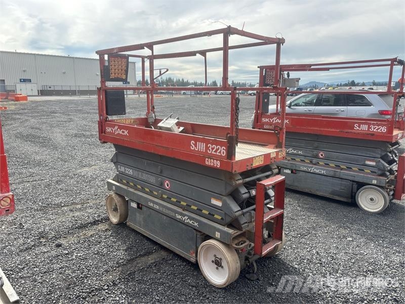 SkyJack SJ III 3226 Electric Scissor Lift Käärtõstukid