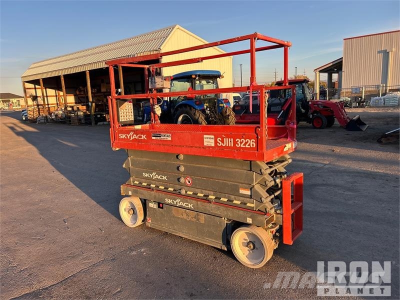 SkyJack SJ III 3226 Electric Scissor Lift Plataformas tijera