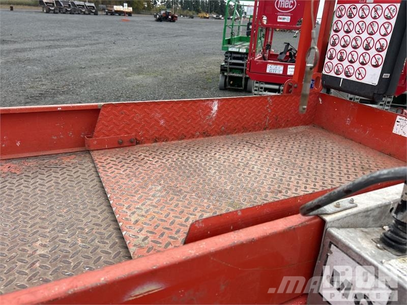 SkyJack SJ III 3226 Electric Scissor Lift 剪叉式升降机