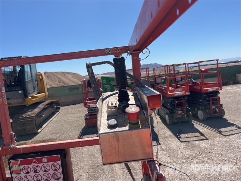 SkyJack SJ III 3226 Electric Scissor Lift رافعات مقصية الشكل