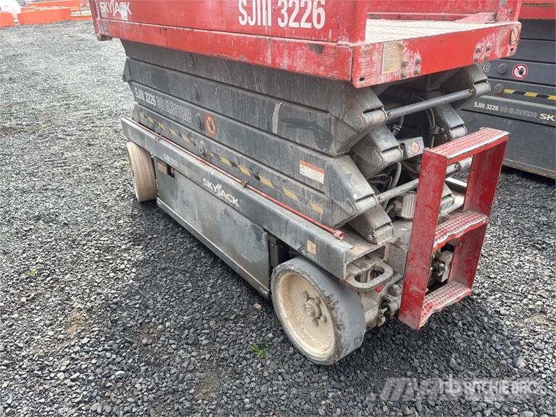SkyJack SJ III 3226 Electric Scissor Lift Käärtõstukid