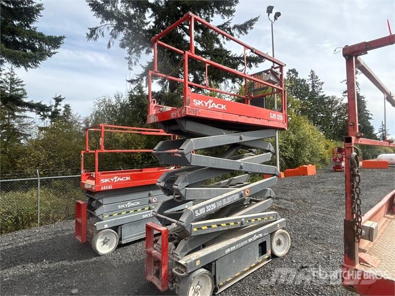 SkyJack SJ III 3226 Electric Scissor Lift Käärtõstukid