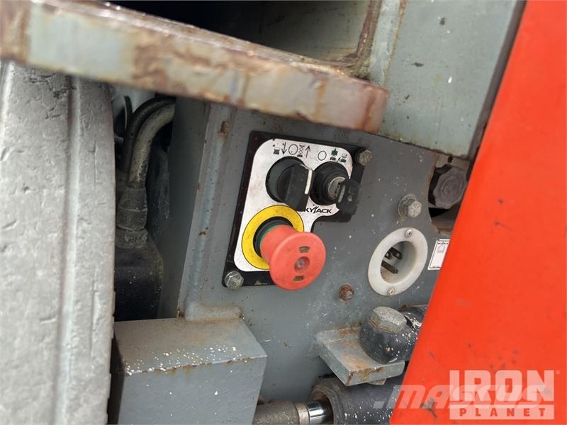SkyJack SJ III 3226 Electric Scissor Lift 剪叉式升降机