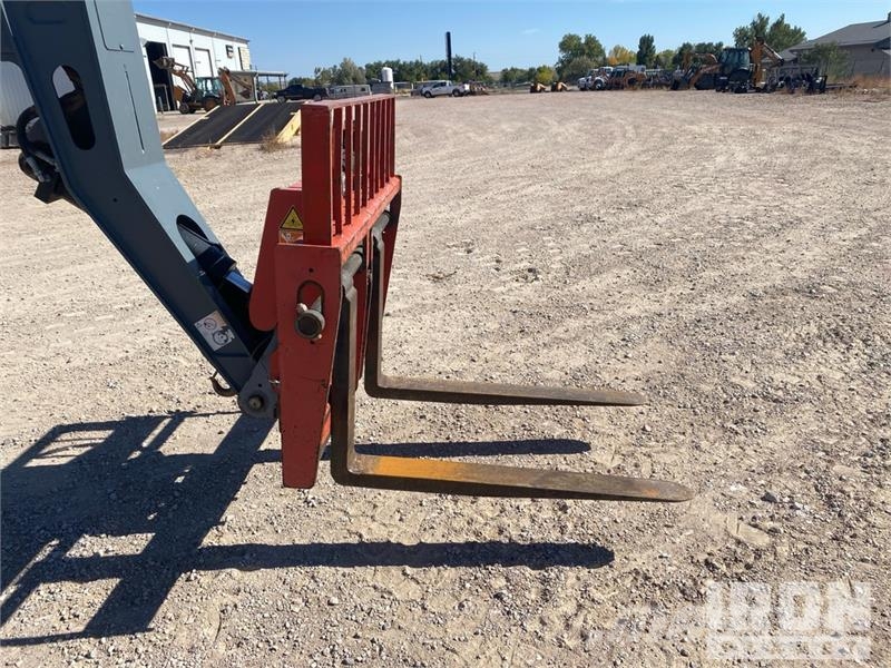 SkyJack SJ1056TH Telehandler Carretillas telescópicas