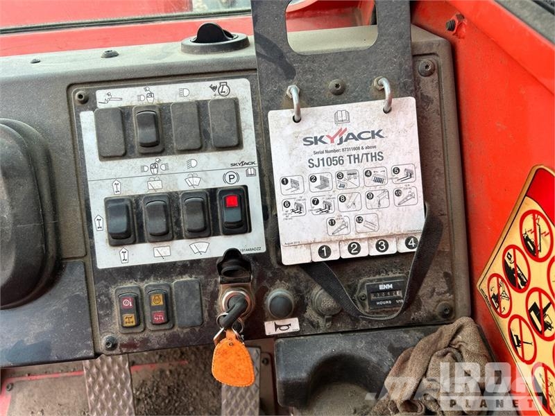 SkyJack SJ1056THS Telehandler 텔러 핸들러