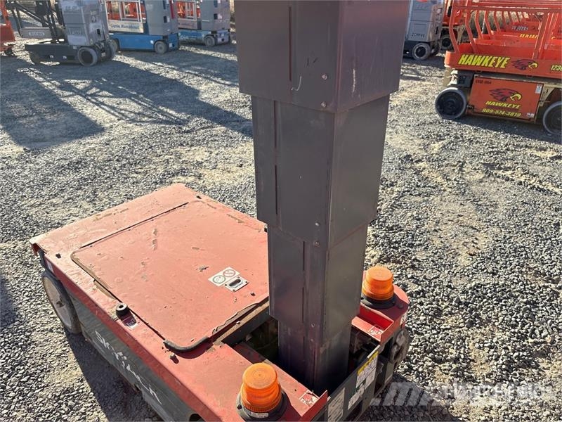SkyJack SJ12 Jarbolne penjajuće platforme