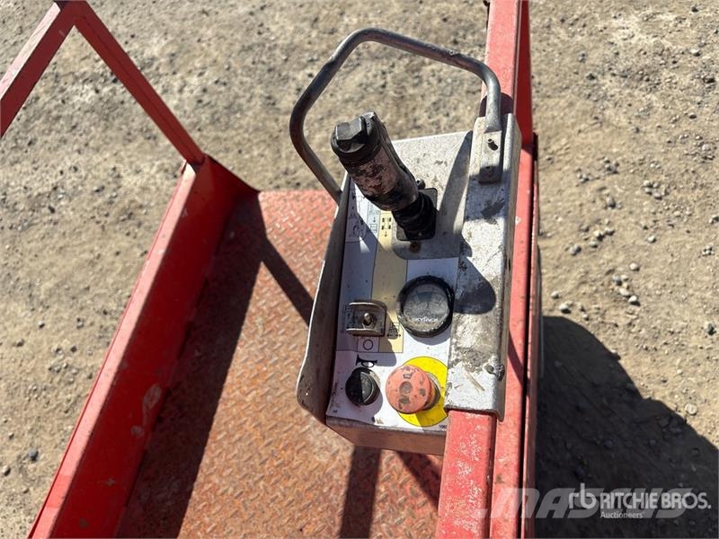 SkyJack SJ12 Vertical Mast Lift Personenaufzüge