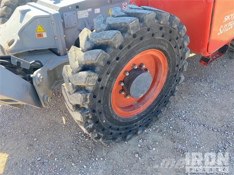 SkyJack SJ1256 TH Telehandler Carretillas telescópicas
