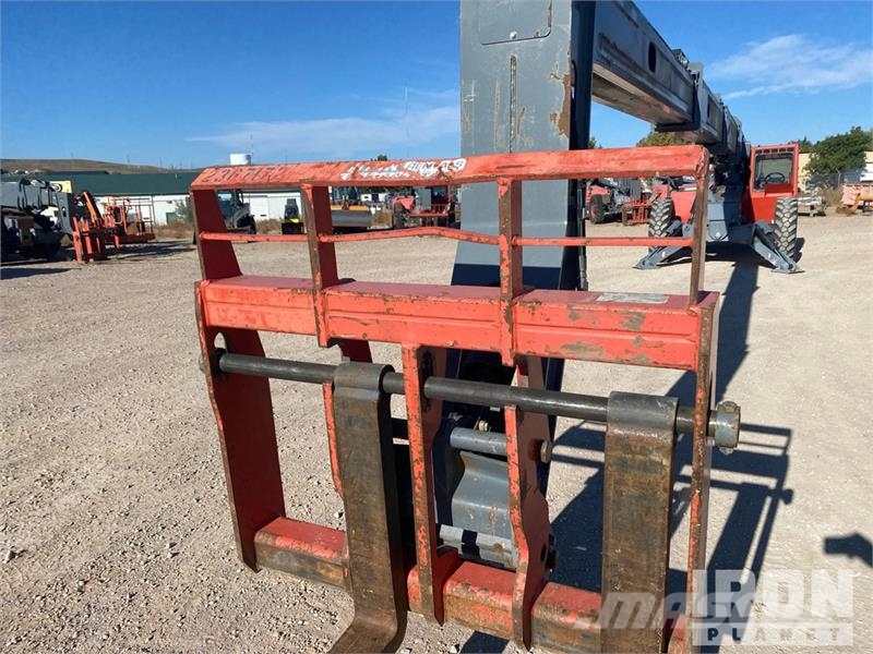 SkyJack SJ1256 TH Telehandler Teleskoplæssere