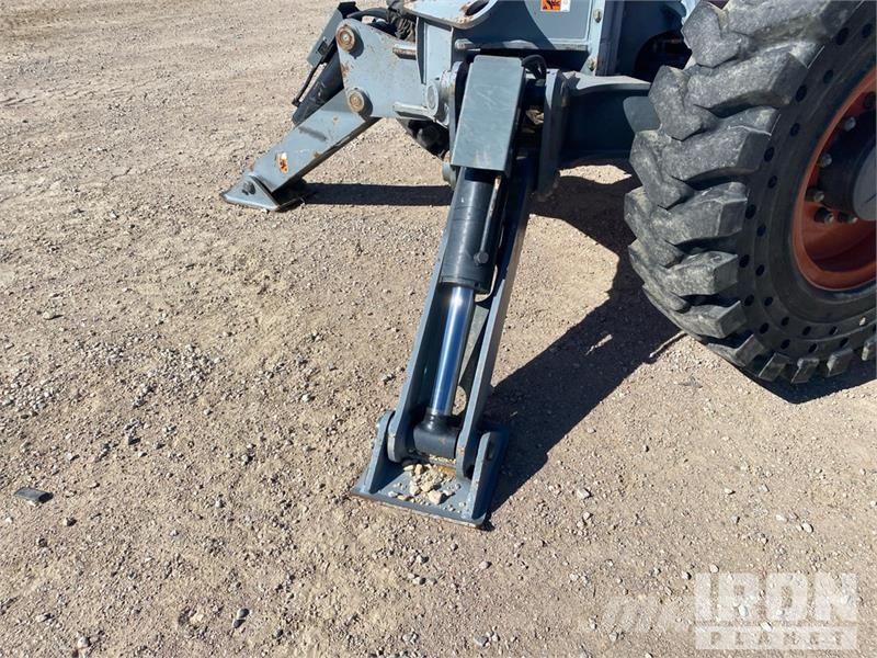 SkyJack SJ1256 TH Telehandler Carretillas telescópicas