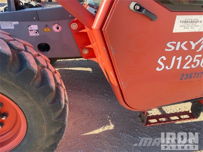 SkyJack SJ1256 TH Telehandler Teleskoplæssere