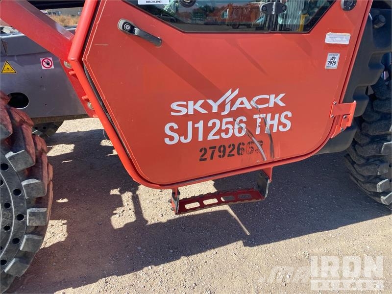 SkyJack SJ1256 TH Telehandler Carretillas telescópicas