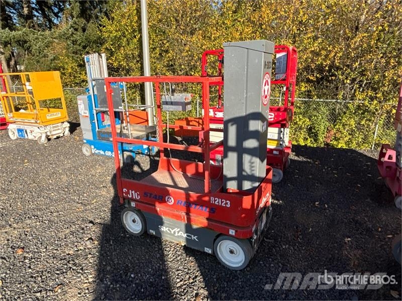 SkyJack SJ16 رافعات السارية الرأسية