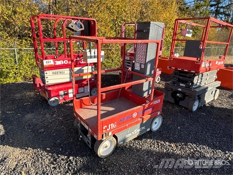 SkyJack SJ16 رافعات السارية الرأسية