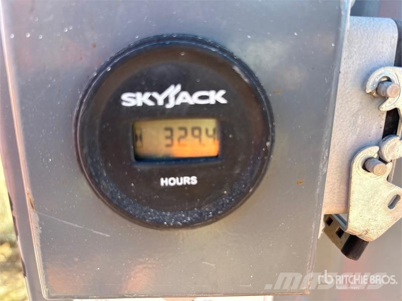 SkyJack SJ16 Søjlelifte