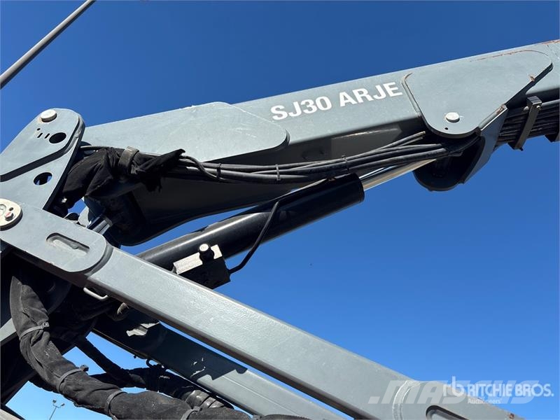 SkyJack SJ30ARJE Electric Articulating Boom Lift 관절형 전동이동 리프트