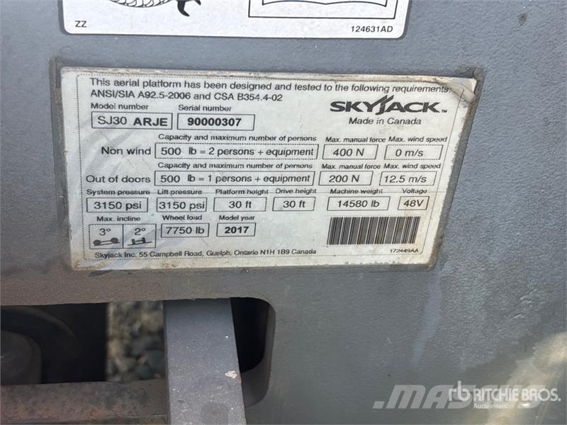 SkyJack SJ30ARJE Electric Articulating Boom Lift 관절형 전동이동 리프트
