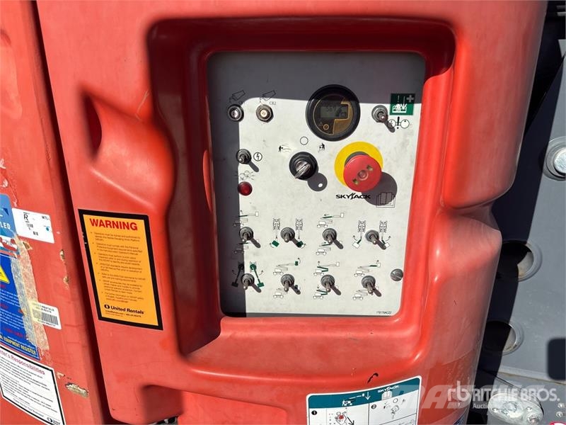 SkyJack SJ30ARJE Electric Articulating Boom Lift 관절형 전동이동 리프트
