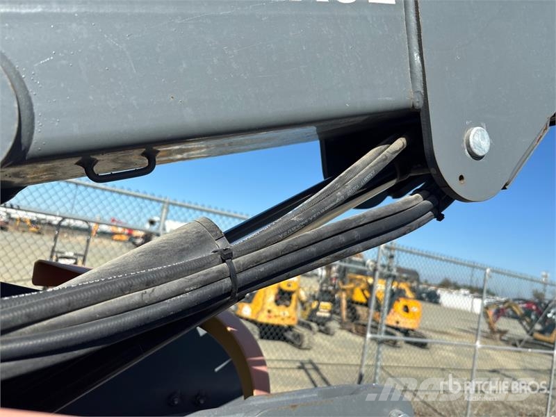 SkyJack SJ30ARJE Electric Articulating Boom Lift 관절형 전동이동 리프트