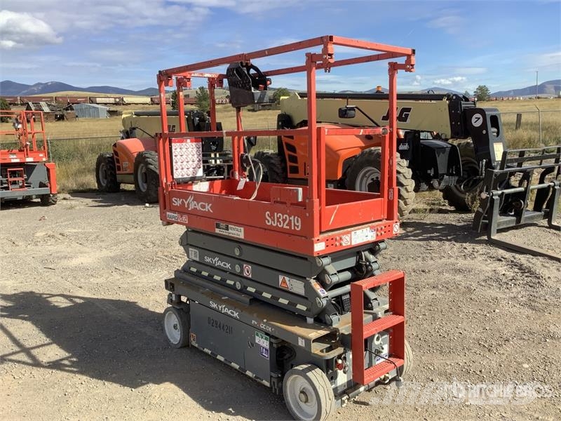 SkyJack SJ3219 Electric Scissor Lift Scissor lifts