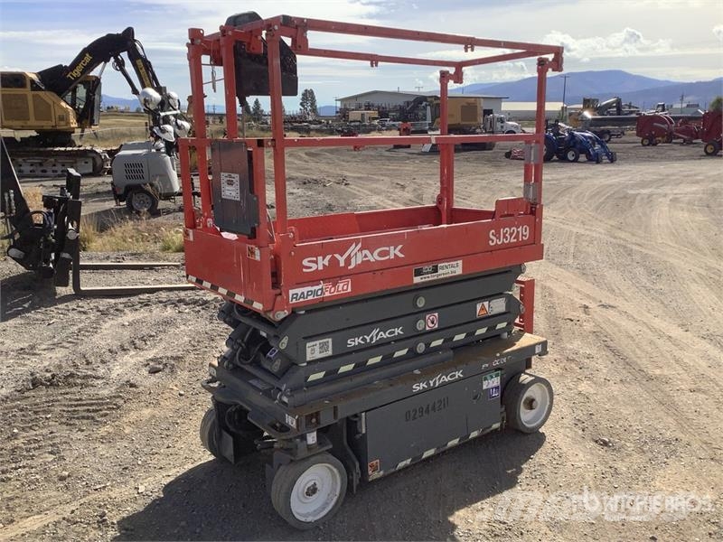 SkyJack SJ3219 Electric Scissor Lift Scissor lifts