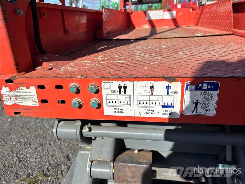SkyJack SJ3219 Electric Scissor Lift Scissor lifts