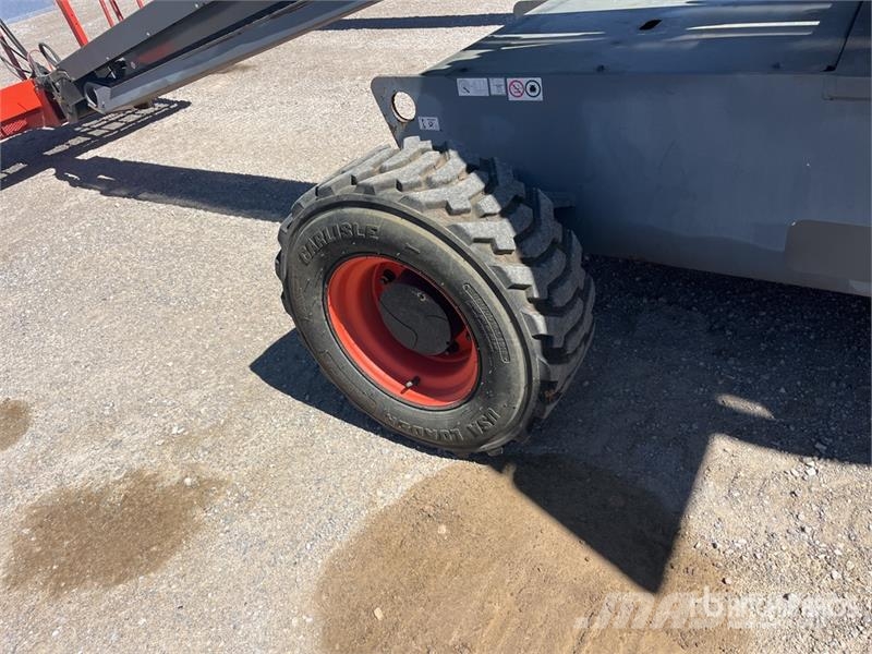SkyJack SJ40T 4WD Diesel Telescopic Boom Lift Teleskoop poomtõstukid