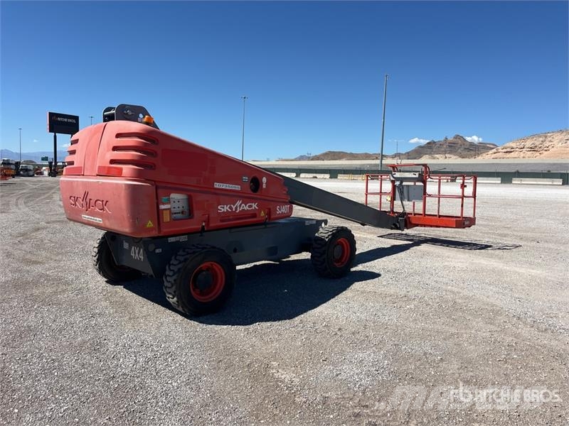 SkyJack SJ40T 4WD Diesel Telescopic Boom Lift Teleskoop poomtõstukid