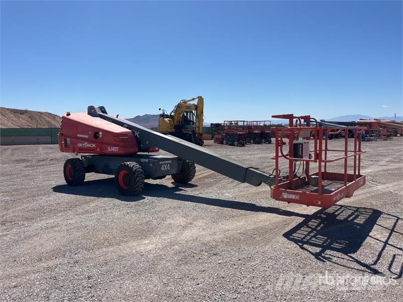 SkyJack SJ40T 4WD Diesel Telescopic Boom Lift Teleskoop poomtõstukid